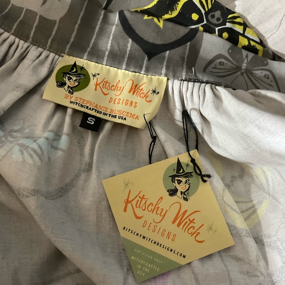 Kitschy Witch Designs Box Pleat Skirt in Wunderkammer print. Size S BNWT - Picture 6 of 6